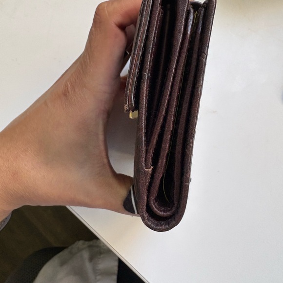 Gucci Compact Brown/Black Wallet with Gold Accent - Picture 7 of 8